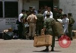 Image le transport aérien de personnel Saigon Vietnam, 1966, de la seconde 30 séquences d'archives historiques vidéo 65675067564