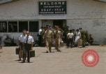 Image le transport aérien de personnel Saigon Vietnam, 1966, de la seconde 40 séquences d'archives historiques vidéo 65675067564