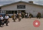 Image le transport aérien de personnel Saigon Vietnam, 1966, de la seconde 44 séquences d'archives historiques vidéo 65675067564