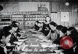 Image l'amélioration des conditions de vie Japon, 1950, de la seconde 11 séquences d'archives historiques vidéo 65675067566