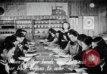 Image l'amélioration des conditions de vie Japon, 1950, de la seconde 12 séquences d'archives historiques vidéo 65675067566
