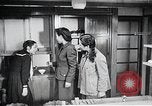 Image l'amélioration des conditions de vie Japon, 1950, de la seconde 10 séquences d'archives historiques vidéo 65675067567