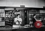 Image l'amélioration des conditions de vie Japon, 1950, de la seconde 12 séquences d'archives historiques vidéo 65675067567