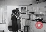 Image l'amélioration des conditions de vie Japon, 1950, de la seconde 42 séquences d'archives historiques vidéo 65675067567