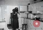 Image l'amélioration des conditions de vie Japon, 1950, de la seconde 45 séquences d'archives historiques vidéo 65675067567