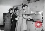 Image l'amélioration des conditions de vie Japon, 1950, de la seconde 56 séquences d'archives historiques vidéo 65675067567