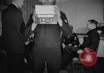 Standbild japanischen Braut Schule Yokosuka in Japan, 1956, aus Sekunde 37 historischem Filmmaterial Videoclip 65675067570