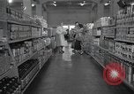 Standbild japanischen Braut Schule Japan, 1956, aus Sekunde 5 historischem Filmmaterial Videoclip 65675067571