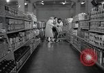 Standbild japanischen Braut Schule Japan, 1956, aus Sekunde 10 historischem Filmmaterial Videoclip 65675067571