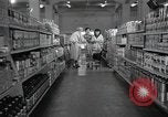 Standbild japanischen Braut Schule Japan, 1956, aus Sekunde 12 historischem Filmmaterial Videoclip 65675067571