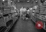 Standbild japanischen Braut Schule Japan, 1956, aus Sekunde 14 historischem Filmmaterial Videoclip 65675067571