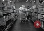 Standbild japanischen Braut Schule Japan, 1956, aus Sekunde 24 historischem Filmmaterial Videoclip 65675067571