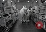 Standbild japanischen Braut Schule Japan, 1956, aus Sekunde 29 historischem Filmmaterial Videoclip 65675067571