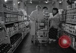 Standbild japanischen Braut Schule Japan, 1956, aus Sekunde 37 historischem Filmmaterial Videoclip 65675067571