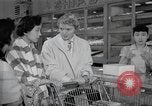 Standbild japanischen Braut Schule Japan, 1956, aus Sekunde 7 historischem Filmmaterial Videoclip 65675067572