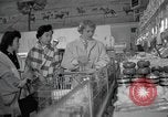 Standbild japanischen Braut Schule Japan, 1956, aus Sekunde 33 historischem Filmmaterial Videoclip 65675067572
