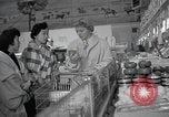 Standbild japanischen Braut Schule Japan, 1956, aus Sekunde 35 historischem Filmmaterial Videoclip 65675067572