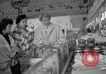 Standbild japanischen Braut Schule Japan, 1956, aus Sekunde 38 historischem Filmmaterial Videoclip 65675067572