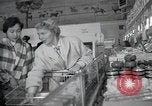 Standbild japanischen Braut Schule Japan, 1956, aus Sekunde 43 historischem Filmmaterial Videoclip 65675067572