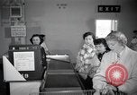Standbild japanischen Braut Schule Japan, 1956, aus Sekunde 49 historischem Filmmaterial Videoclip 65675067572