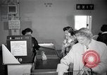 Standbild japanischen Braut Schule Japan, 1956, aus Sekunde 52 historischem Filmmaterial Videoclip 65675067572