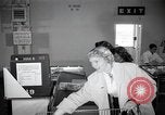 Standbild japanischen Braut Schule Japan, 1956, aus Sekunde 58 historischem Filmmaterial Videoclip 65675067572