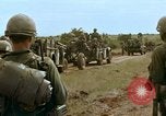 Standbild 1st Cavalry Division Pleiku Süd Vietnam, 1965, aus Sekunde 7 historischem Filmmaterial Videoclip 65675067580