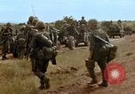 Standbild 1st Cavalry Division Pleiku Süd Vietnam, 1965, aus Sekunde 12 historischem Filmmaterial Videoclip 65675067580
