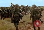 Standbild 1st Cavalry Division Pleiku Süd Vietnam, 1965, aus Sekunde 15 historischem Filmmaterial Videoclip 65675067580
