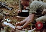 Standbild 1st Cavalry Division Pleiku Süd Vietnam, 1965, aus Sekunde 33 historischem Filmmaterial Videoclip 65675067580