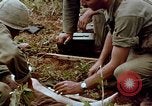 Standbild 1st Cavalry Division Pleiku Süd Vietnam, 1965, aus Sekunde 34 historischem Filmmaterial Videoclip 65675067580