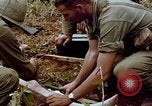 Standbild 1st Cavalry Division Pleiku Süd Vietnam, 1965, aus Sekunde 35 historischem Filmmaterial Videoclip 65675067580