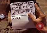 Standbild Camps und Basen Vietnam, 1967, aus Sekunde 5 historischem Filmmaterial Videoclip 65675067587