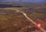 Standbild Camps und Basen Vietnam, 1967, aus Sekunde 19 historischem Filmmaterial Videoclip 65675067587