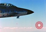Standbild F-101A Voodoo California United States USA, 1956, aus Sekunde 14 historischem Filmmaterial Videoclip 65675067607