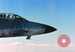 Standbild F-101A Voodoo California United States USA, 1956, aus Sekunde 23 historischem Filmmaterial Videoclip 65675067607