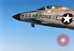 Standbild F-101A Voodoo California United States USA, 1956, aus Sekunde 60 historischem Filmmaterial Videoclip 65675067607