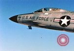 Standbild F-101A Voodoo California United States USA, 1956, aus Sekunde 62 historischem Filmmaterial Videoclip 65675067607