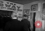 Immagine di Varietà Club Pittsburgh Pennsylvania USA, 1952, secondo 28 filmato di repertorio 65675067633