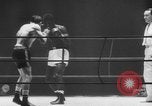 Immagine di Peso piuma boxe Francia, 1953, secondo 8 filmato di repertorio 65675067642