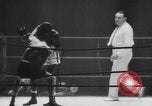 Immagine di Peso piuma boxe Francia, 1953, secondo 10 filmato di repertorio 65675067642