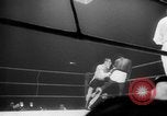 Immagine di Peso piuma boxe Francia, 1953, secondo 47 filmato di repertorio 65675067642