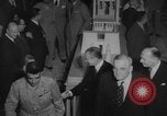 Immagine di John Foster Dulles Il Cairo Egitto, 1953, secondo 27 filmato di repertorio 65675067645