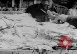 Immagine di La Croce Rossa americana donne Seoul COREA, 1953, secondo 9 filmato di repertorio 65675067647