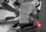 Immagine di La Croce Rossa americana donne Seoul COREA, 1953, secondo 14 filmato di repertorio 65675067647