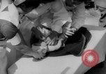 Immagine di La Croce Rossa americana donne Seoul COREA, 1953, secondo 22 filmato di repertorio 65675067647