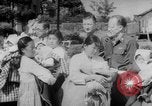 Immagine di La Croce Rossa americana donne Seoul COREA, 1953, secondo 33 filmato di repertorio 65675067647