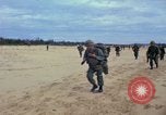 Image bataillons Marine Chu Lai Vietnam, 1965, de la seconde 14 séquences d'archives historiques vidéo 65675067659