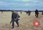 Image bataillons Marine Chu Lai Vietnam, 1965, de la seconde 17 séquences d'archives historiques vidéo 65675067659