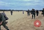Image bataillons Marine Chu Lai Vietnam, 1965, de la seconde 18 séquences d'archives historiques vidéo 65675067659